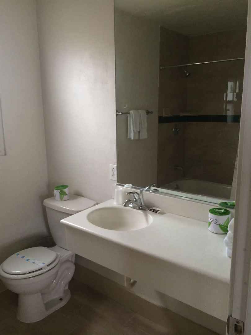 Town and Country Inn