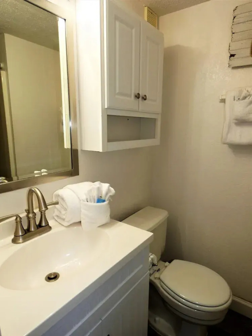 0308 Waters Edge Resort 1 Bedroom Condo by Redawning