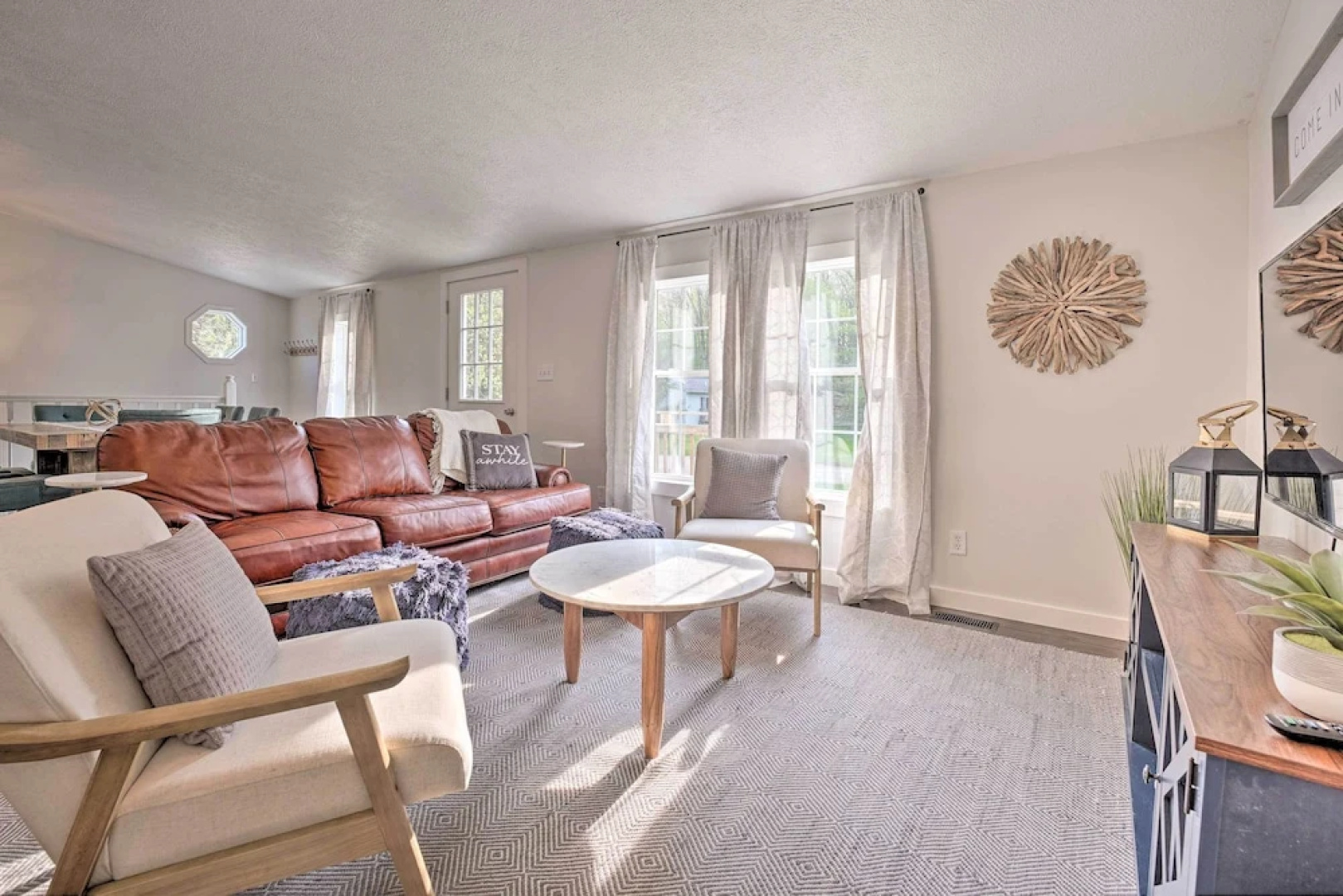 Breezy Coloma Getaway w/ Grill - 1 Mi to Beaches!