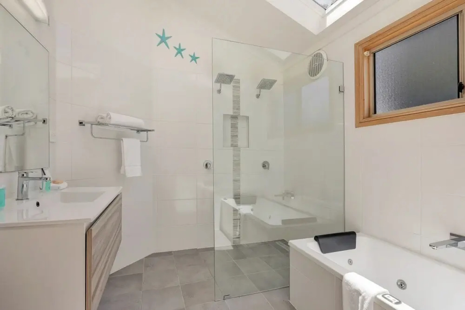 Seven Mile Beach Holiday Park