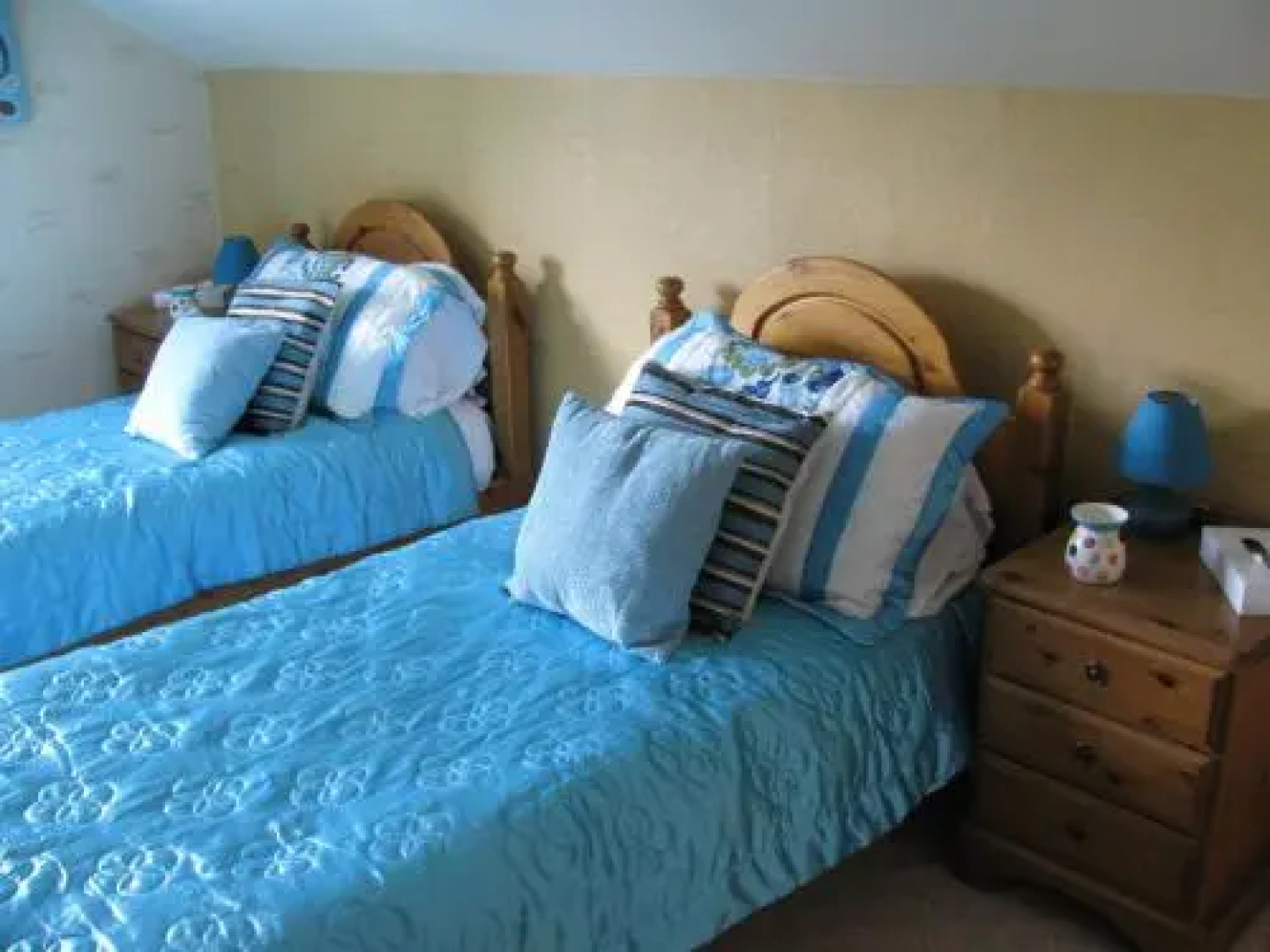 Three Horseshoes Inn