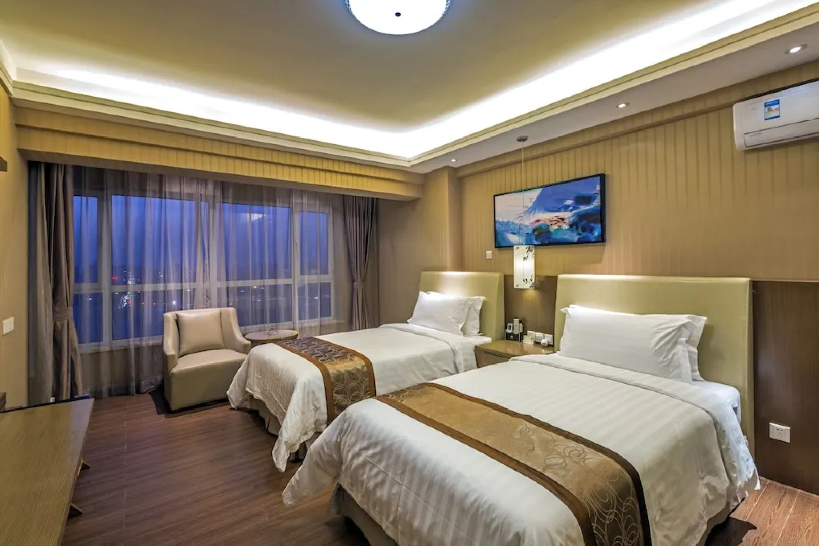 Qinhuangdao Peninsula Seasons Hotel And Apartment