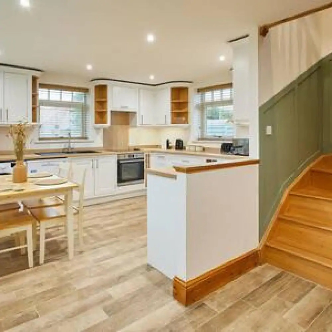 Host Stay Fawcett Cottage