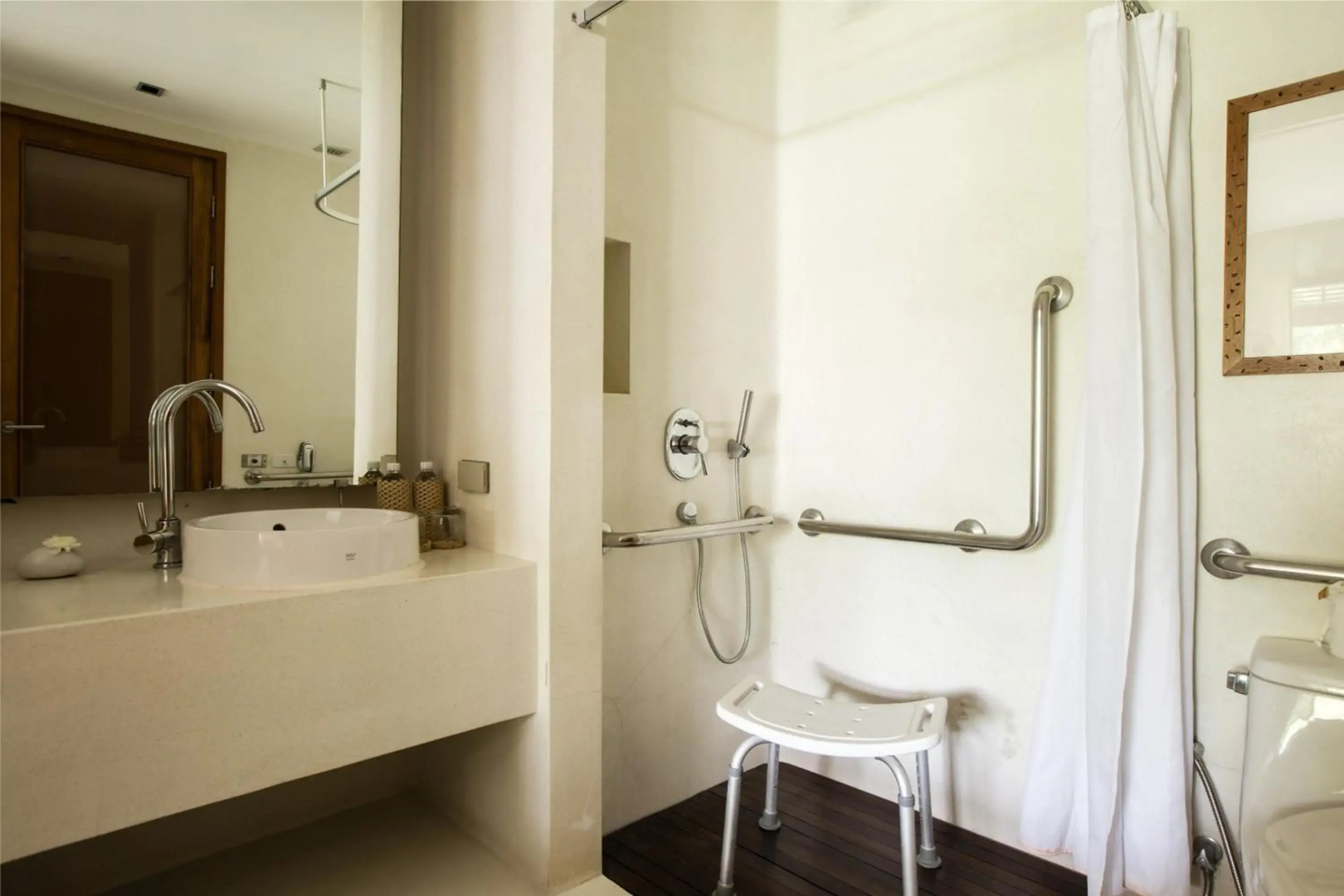 Kirimaya Golf Resort Spa