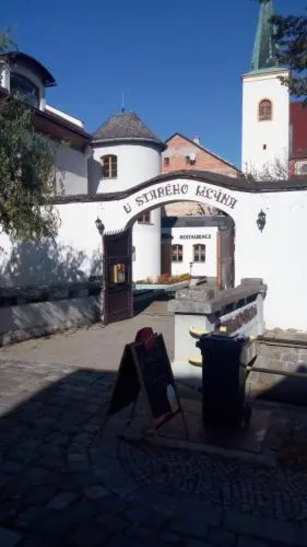 Penzion s restaurací "U MLÝNA"