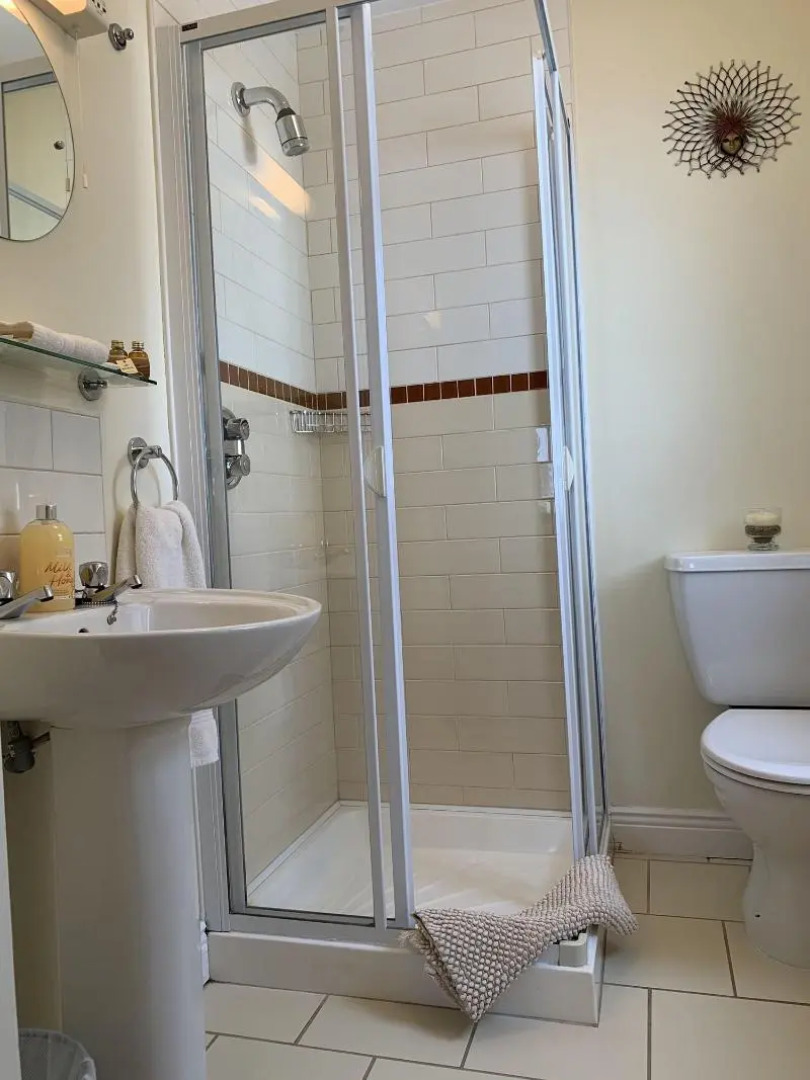 Rivers Edge Bed  Breakfast