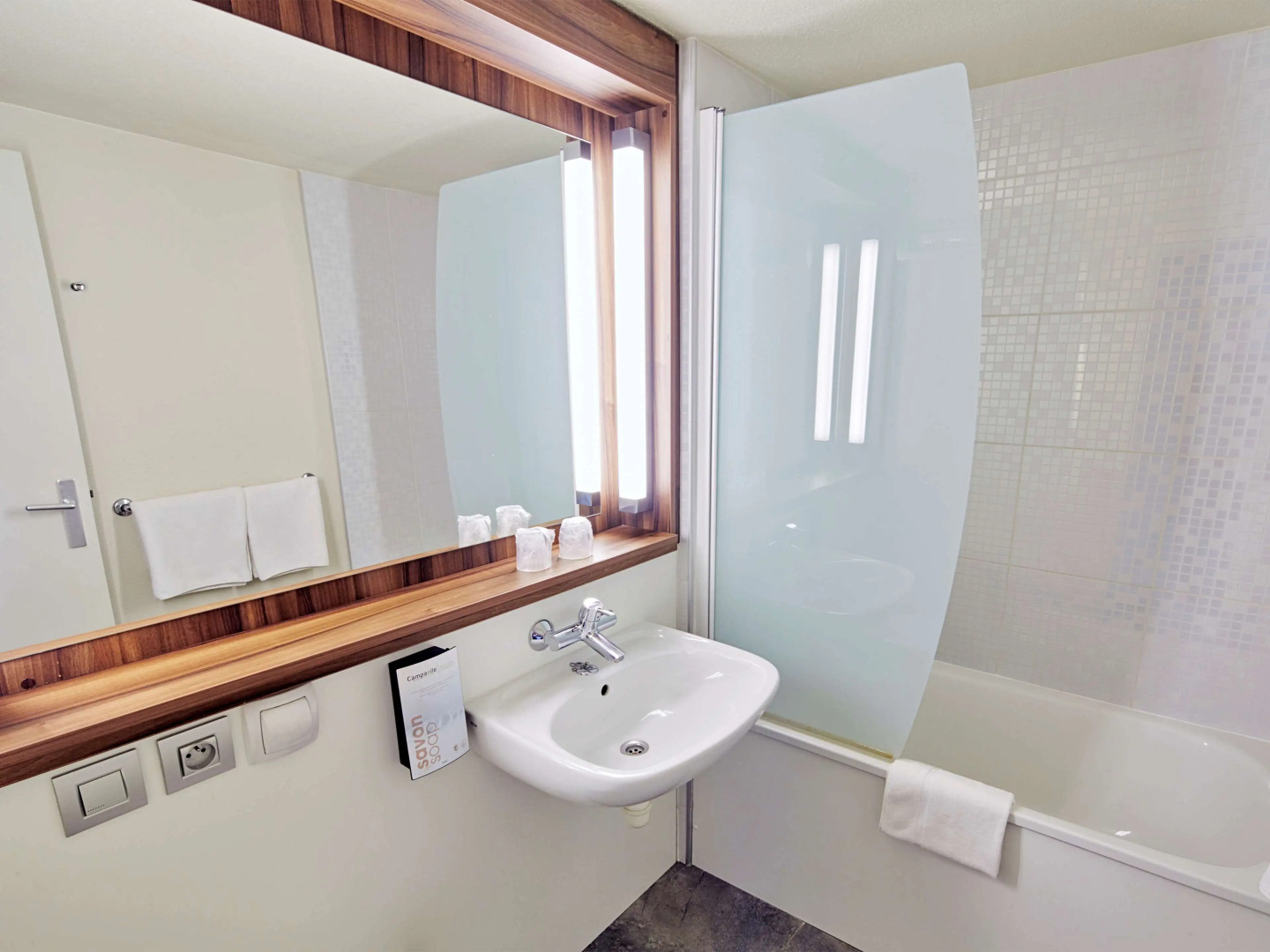 Campanile Melun Sénart - Vert Saint Denis