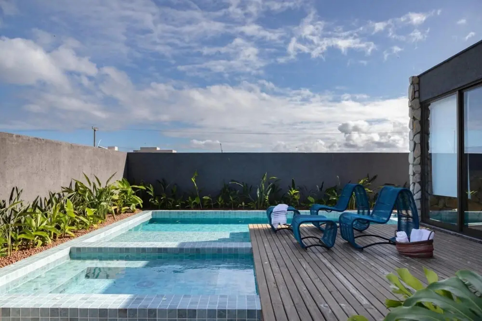 Magn Fica Casa com rea Gourmet Piscina e Jacuzzi