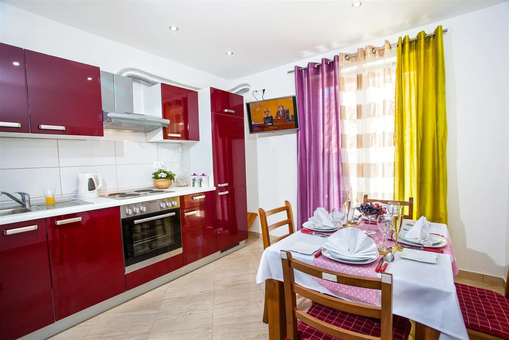 Apartment Rilka - 20m from the sea: A1 Baska Voda, Riviera Makarska