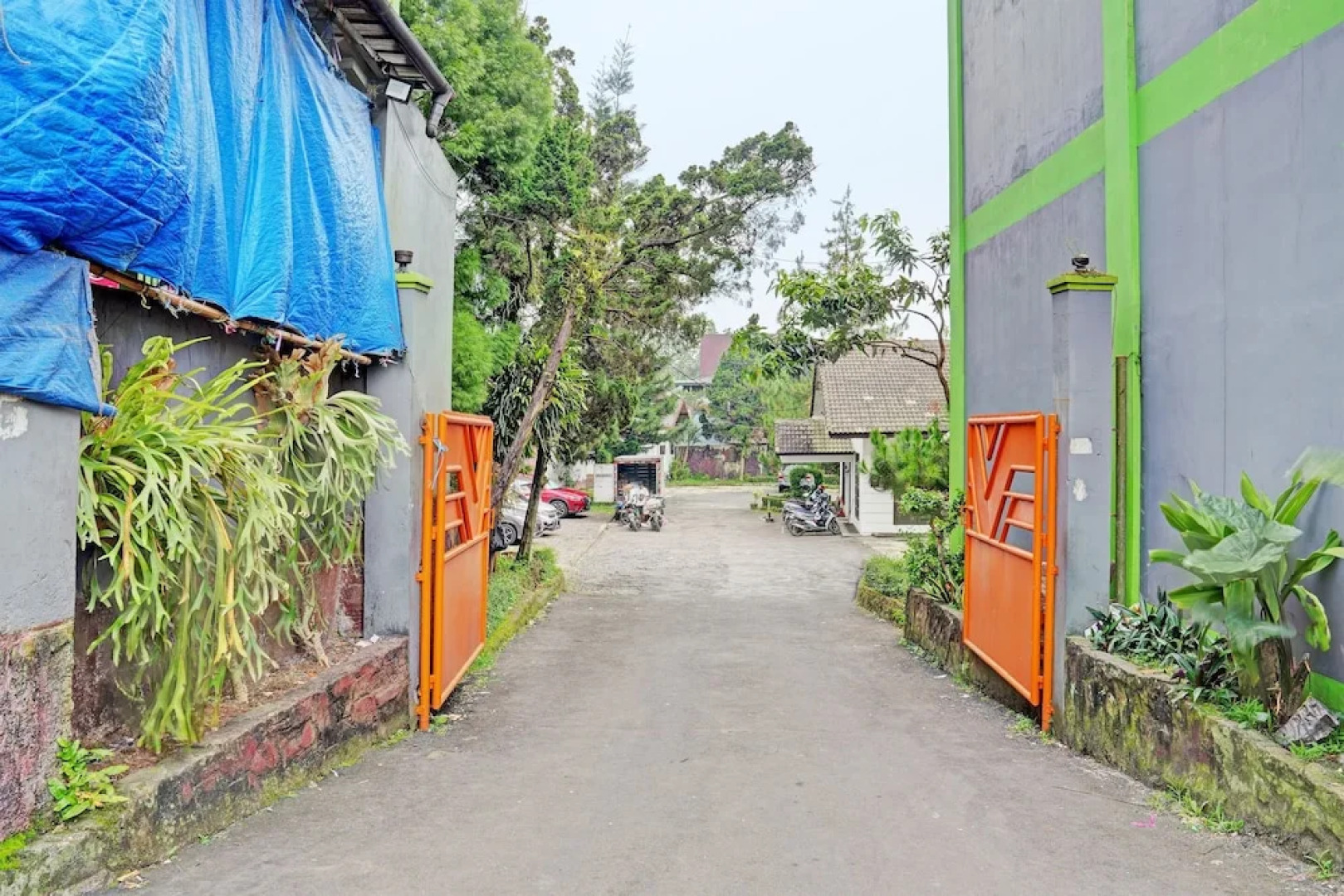 OYO 92324 Hotel Sinar Rejeki