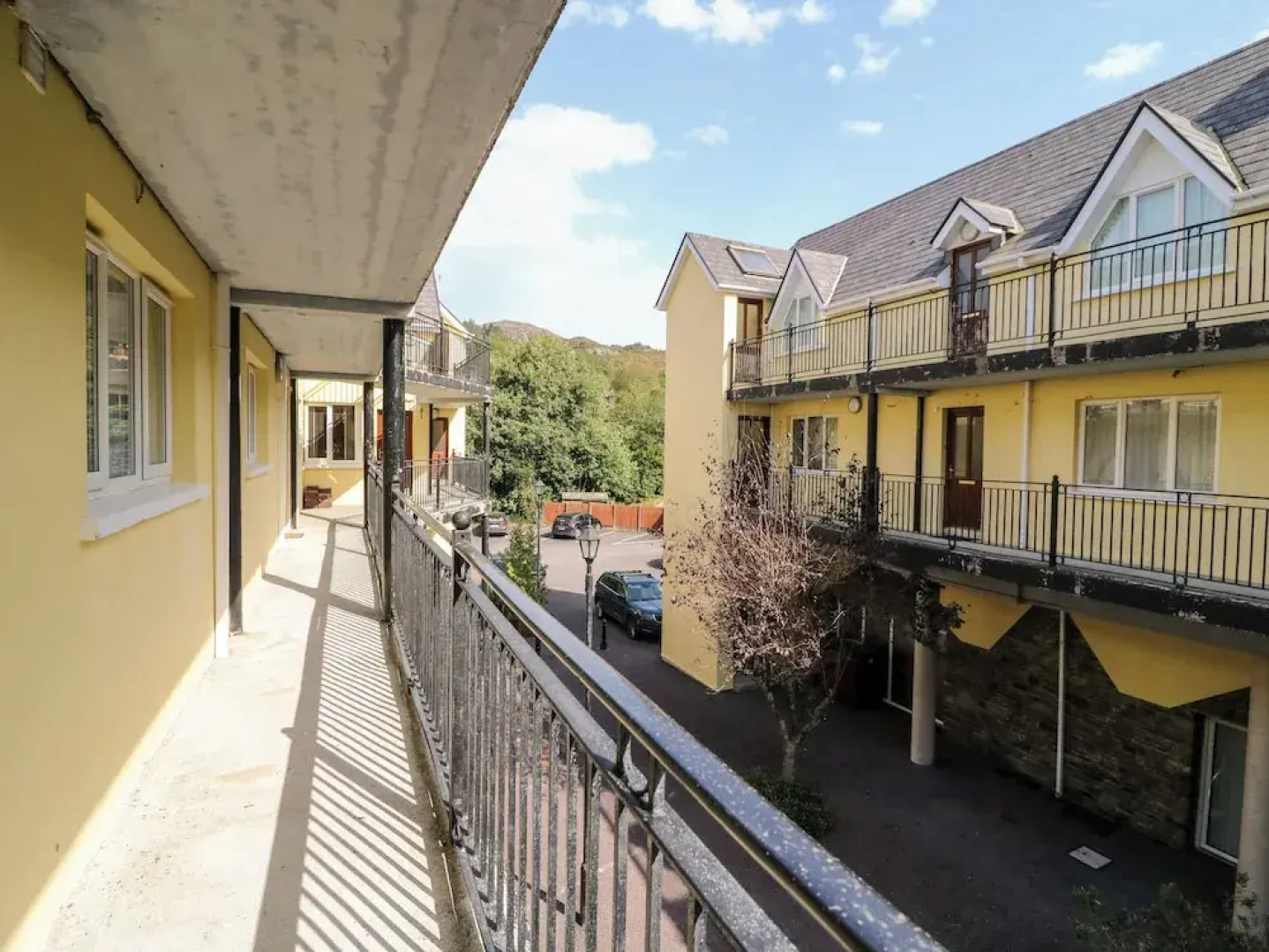 2 Garnish Court