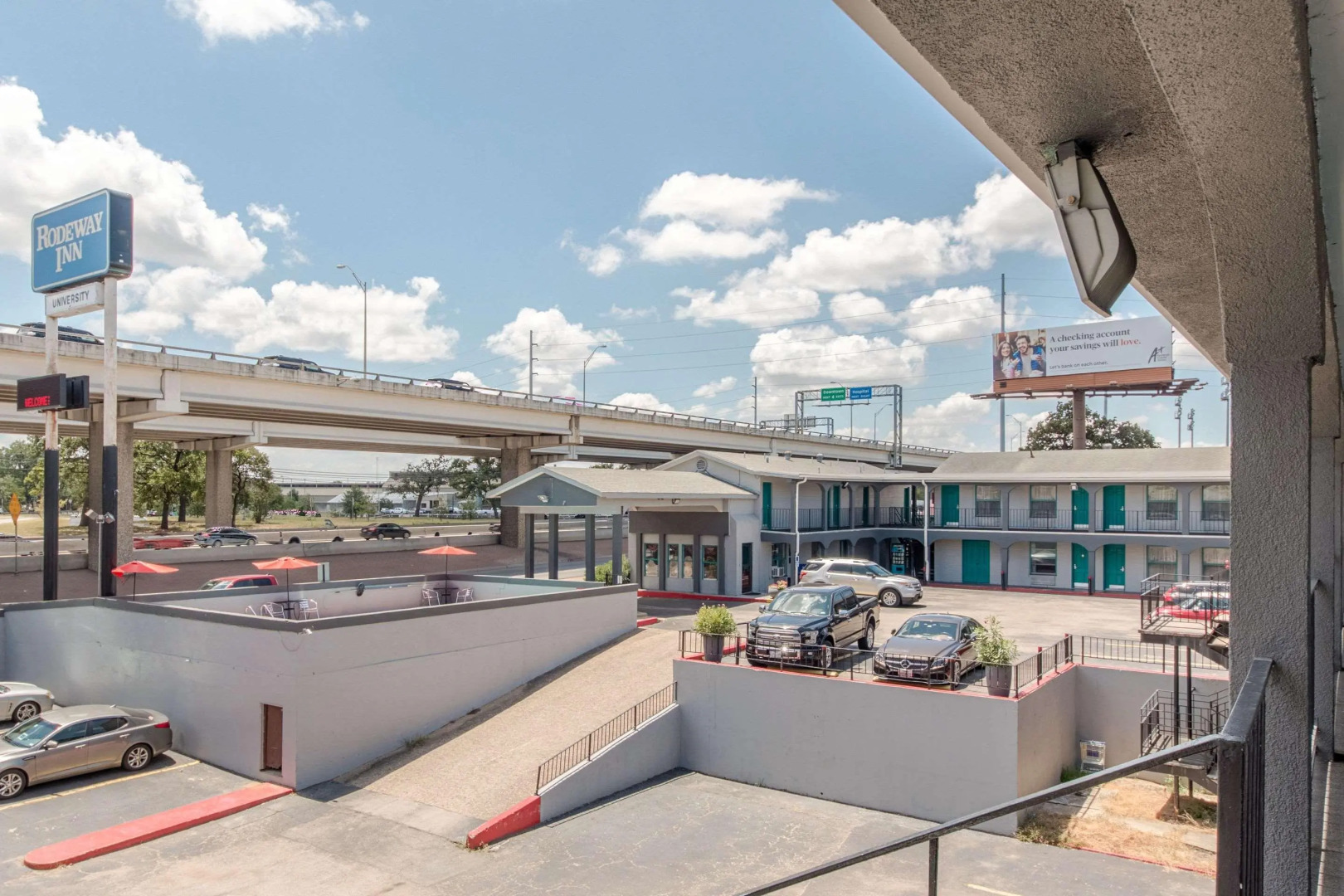 Motel 9 University-Downtown