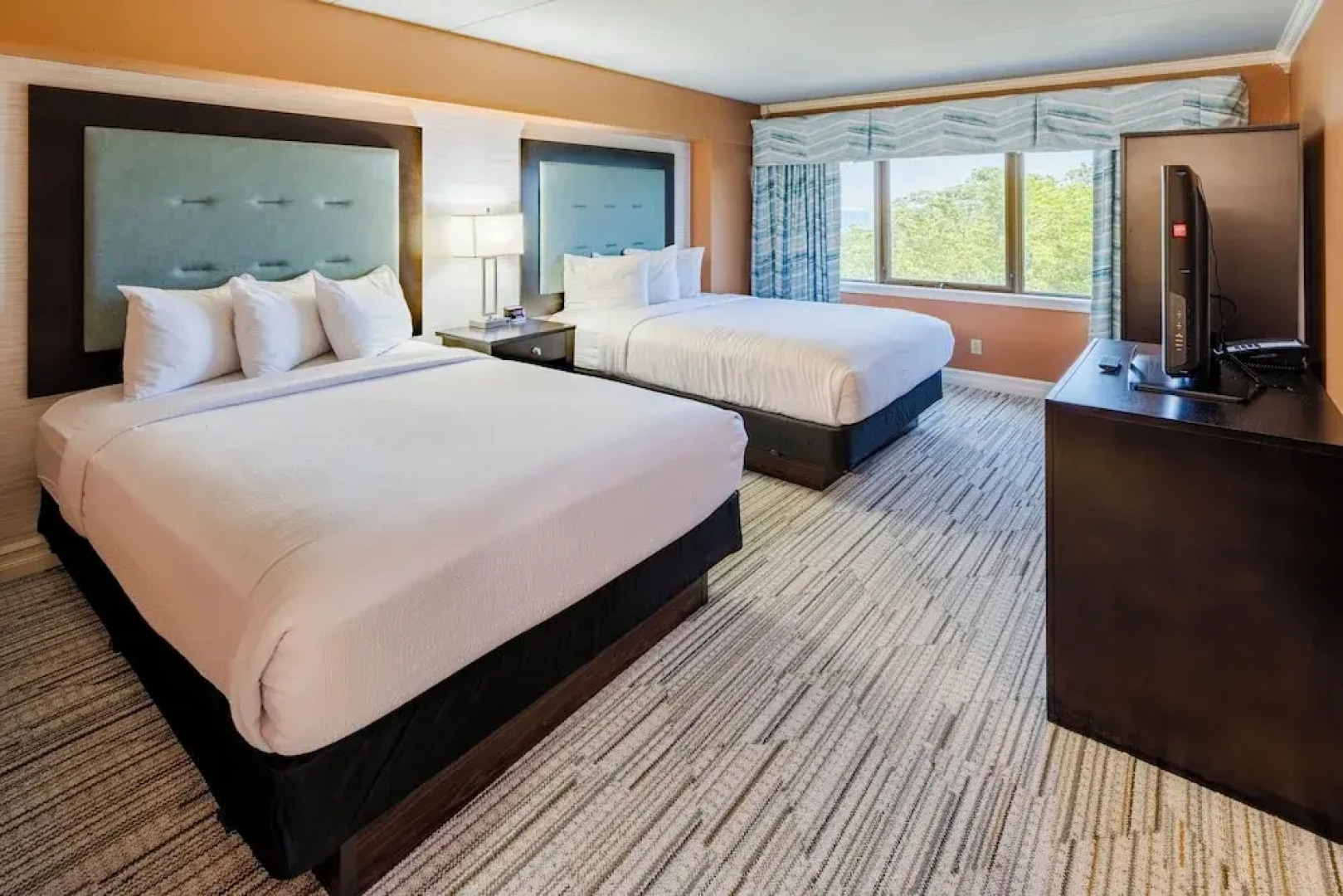 The Boulevard Inn & Bistro