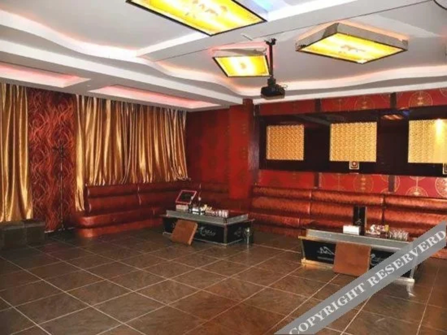 Zhongyuan Holiday Hotel