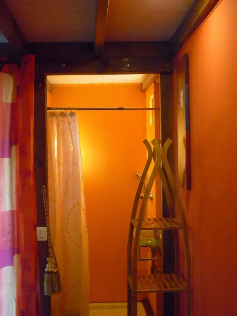 Tour du Monde, Gîte Des Voyageurs