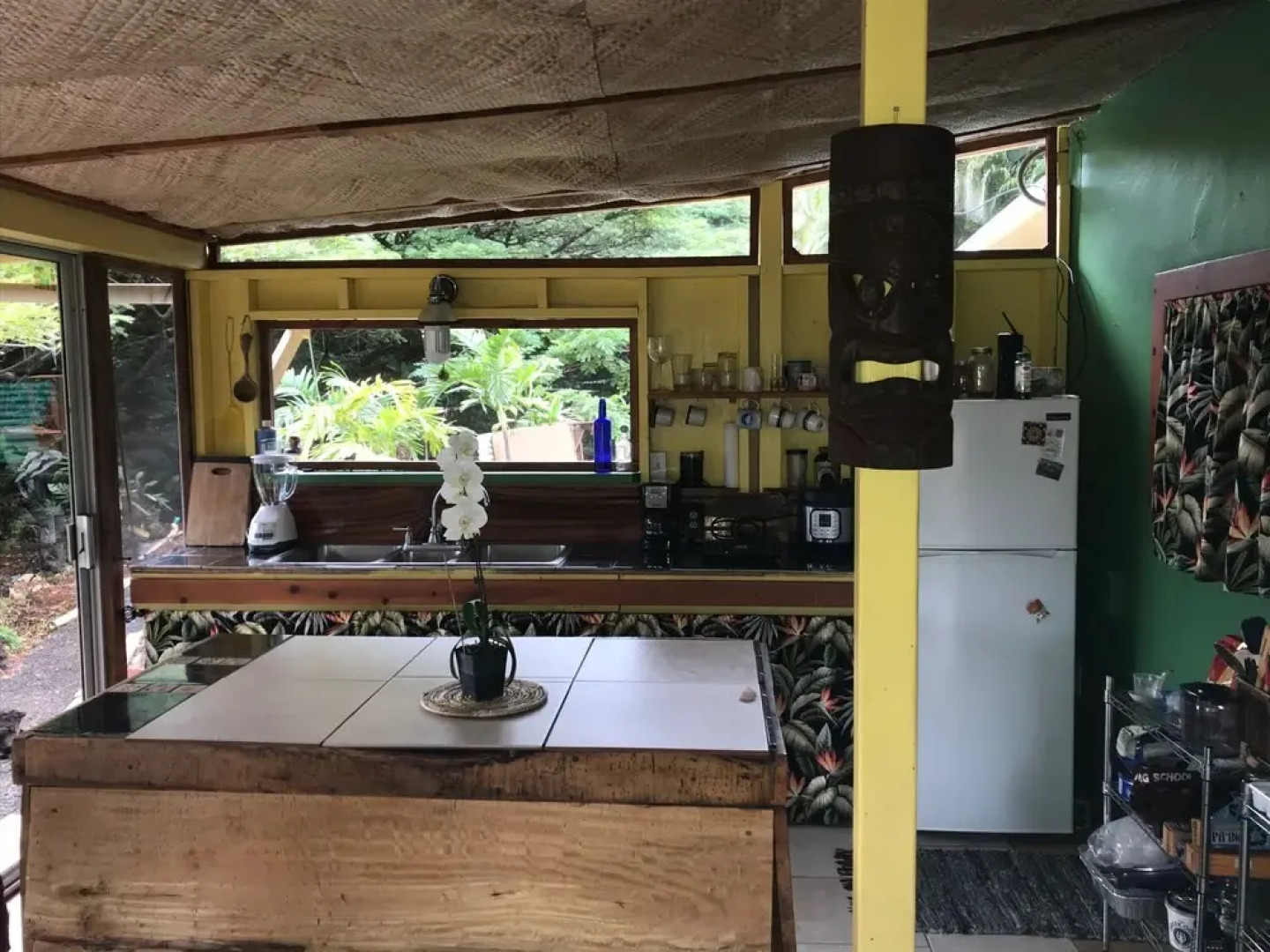 Sweet Spot Stay - Tikis and Treetops