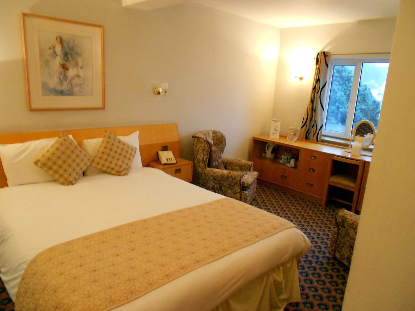 Salterns Harbourside Hotel