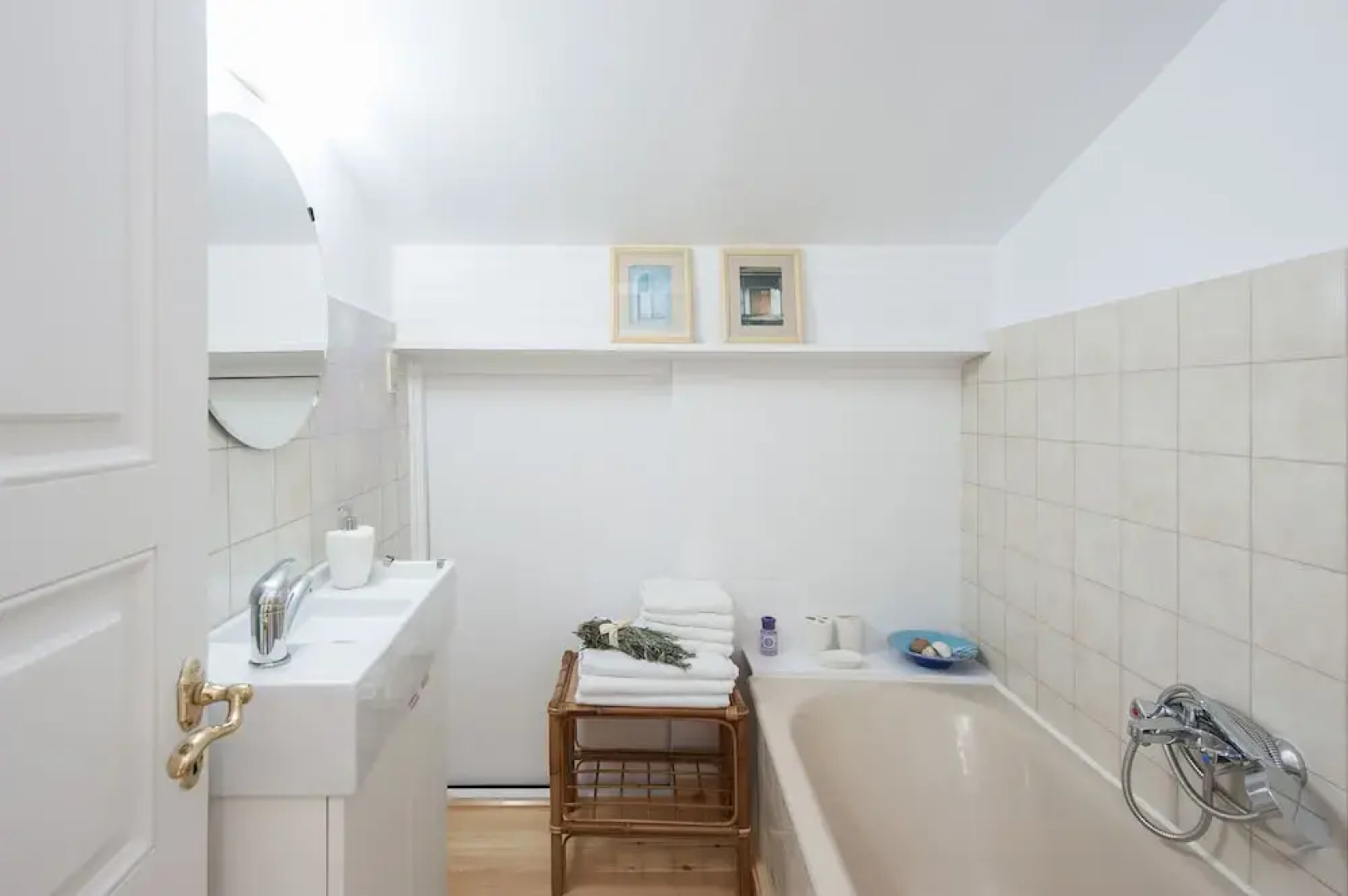 White Jasmine Cottage