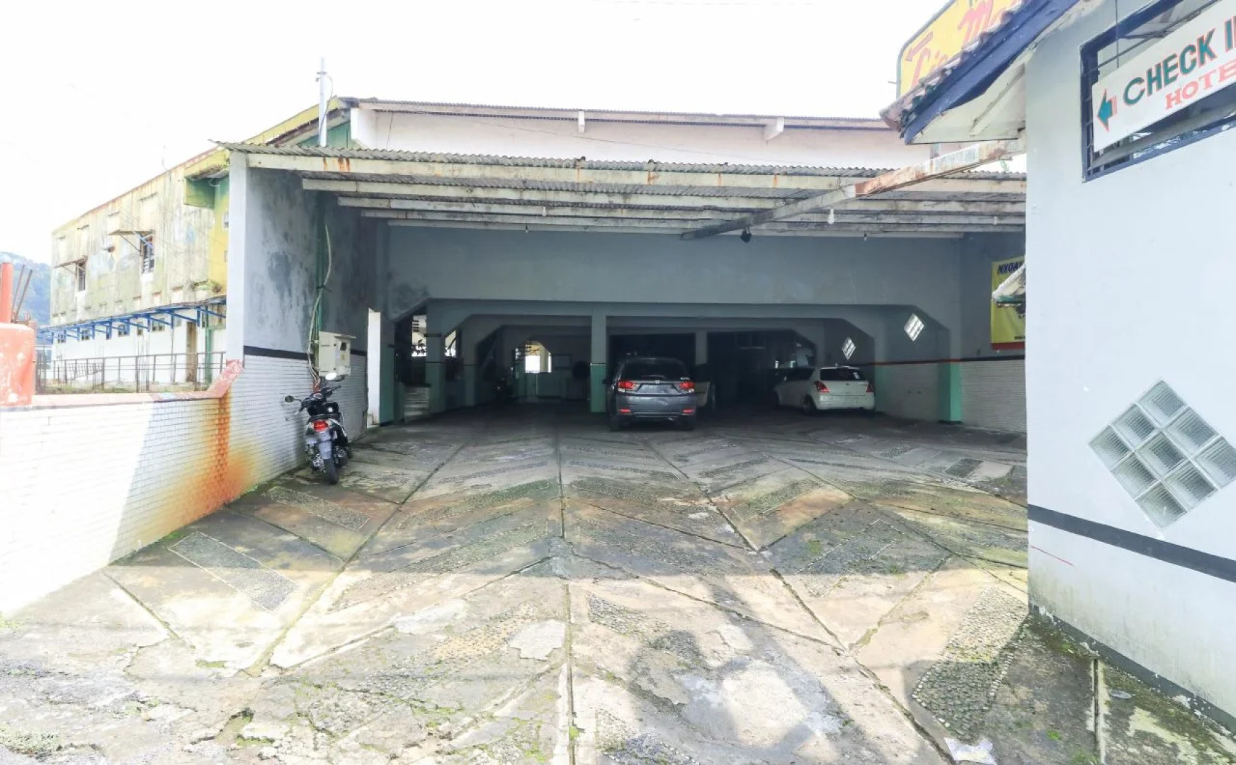 OYO 90132 Lie Mas Hotel