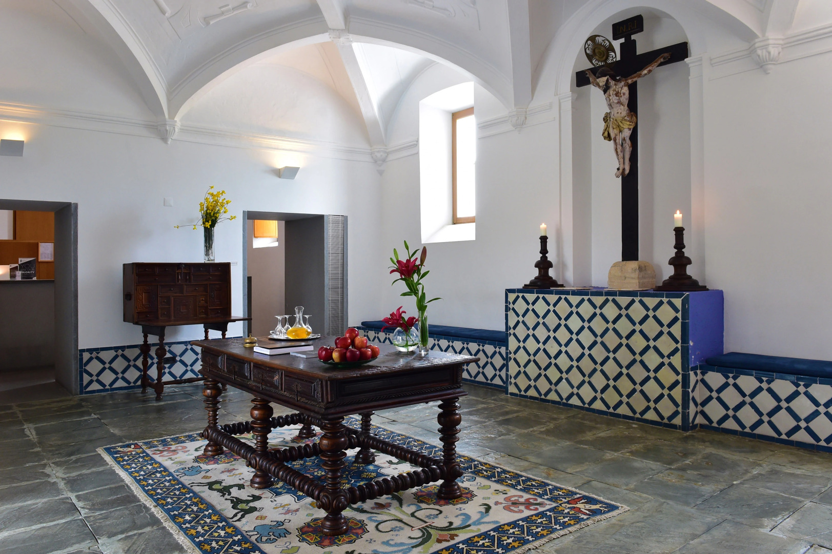 Pousada Convento de Arraiolos - Historic Hotel