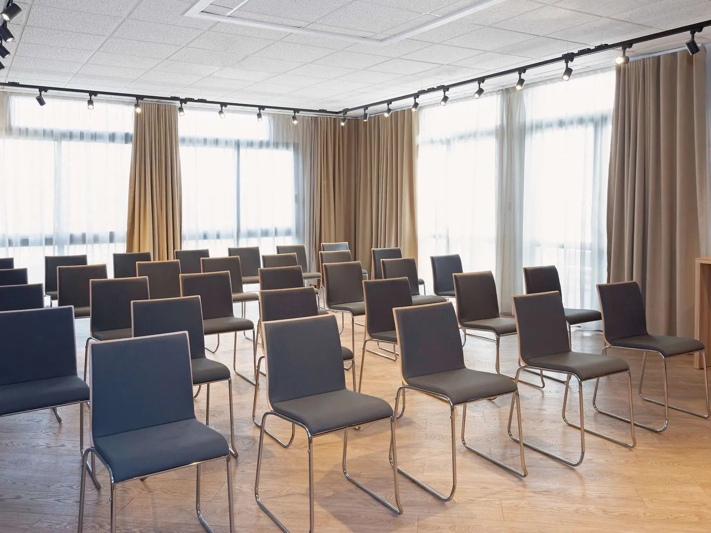 Novotel Blois Centre Val de Loire Hotel