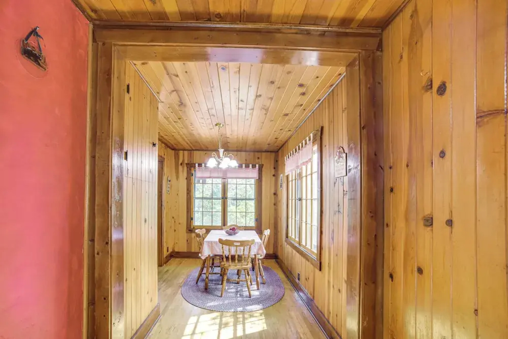 Mtn-view Cascade Cabin Near Garden of the Gods!