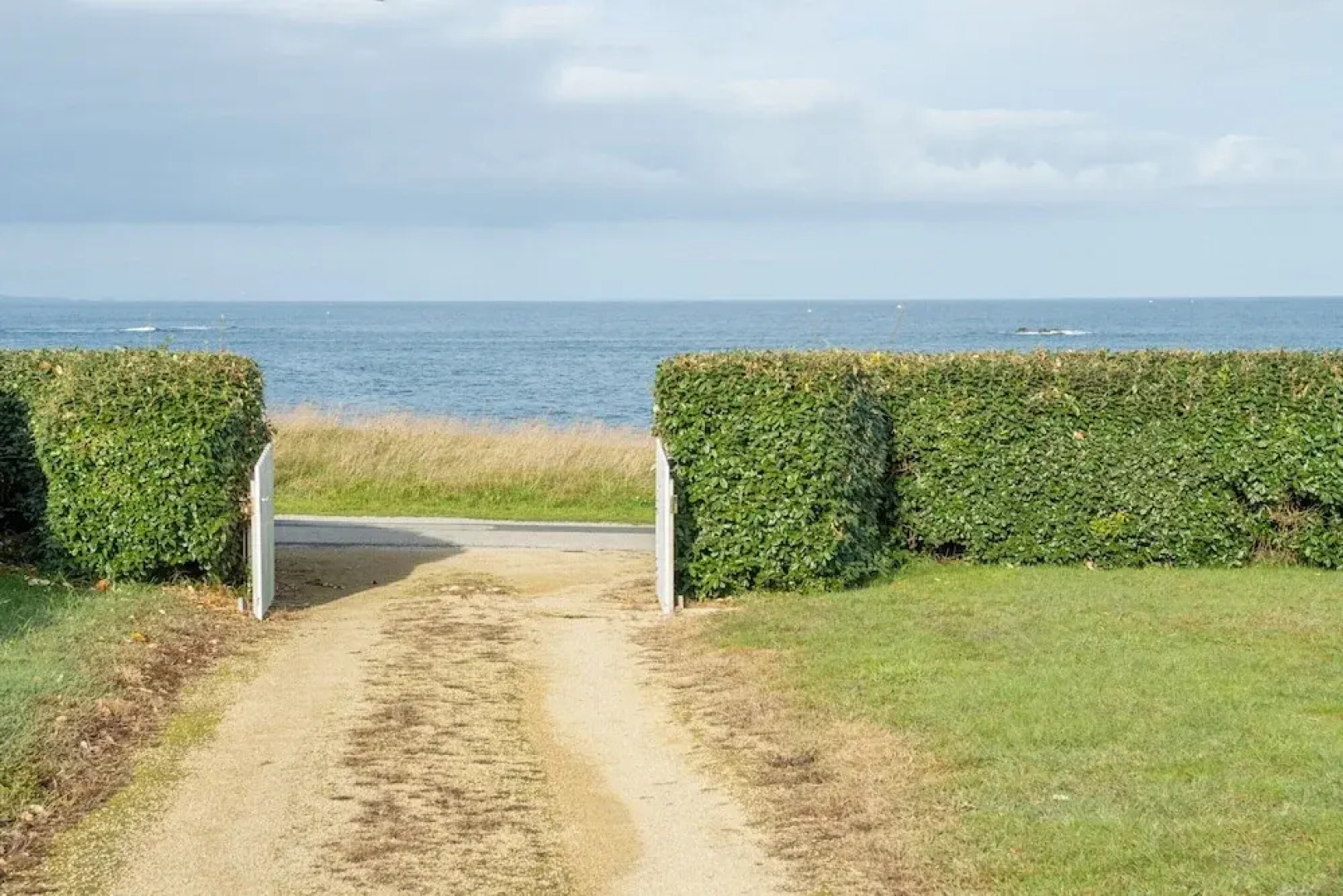 Apartment in Lampaul-plouarzel by the Beach