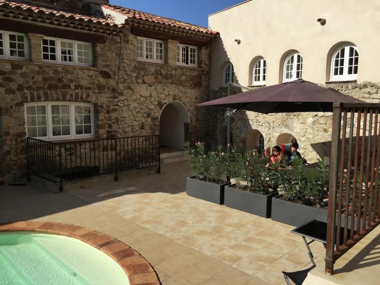 Air Conditioned Apartment in Residence With Heated Swimming Pool Near the Beaches