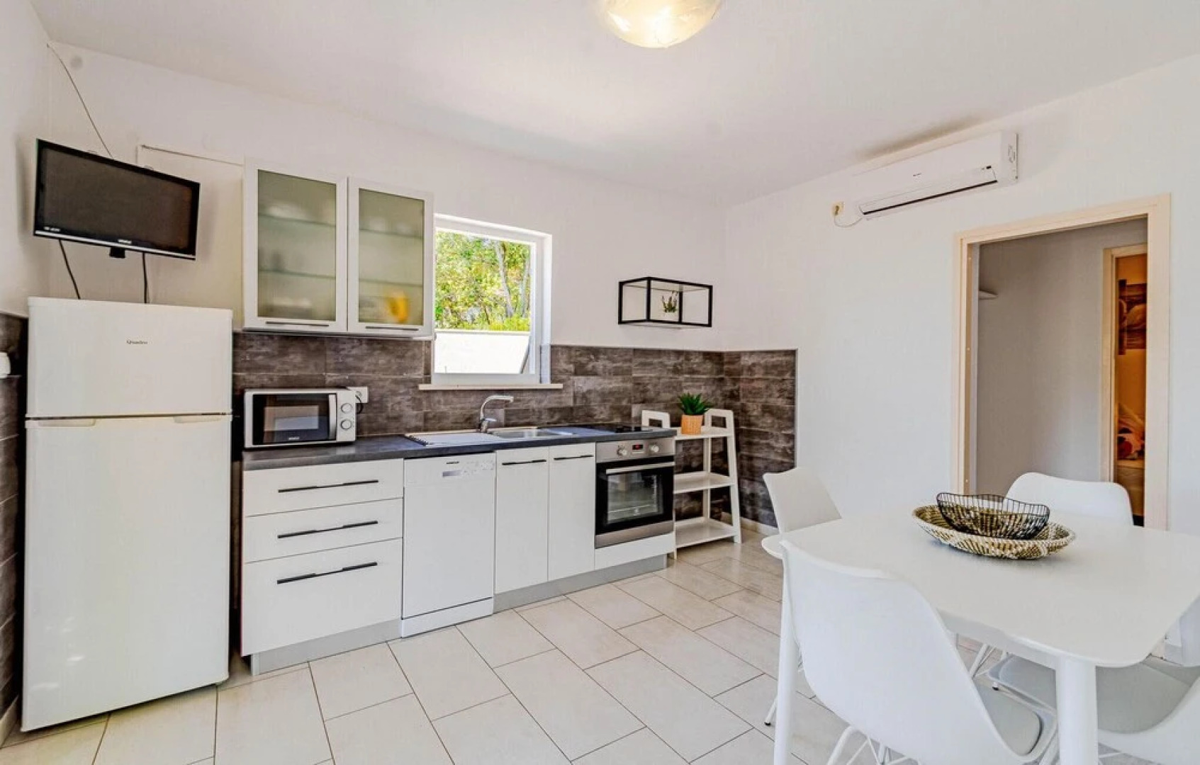 Awesome Apartment in Zrnovo With Outdoor Swimming Pool, Wifi and 3 Bedrooms