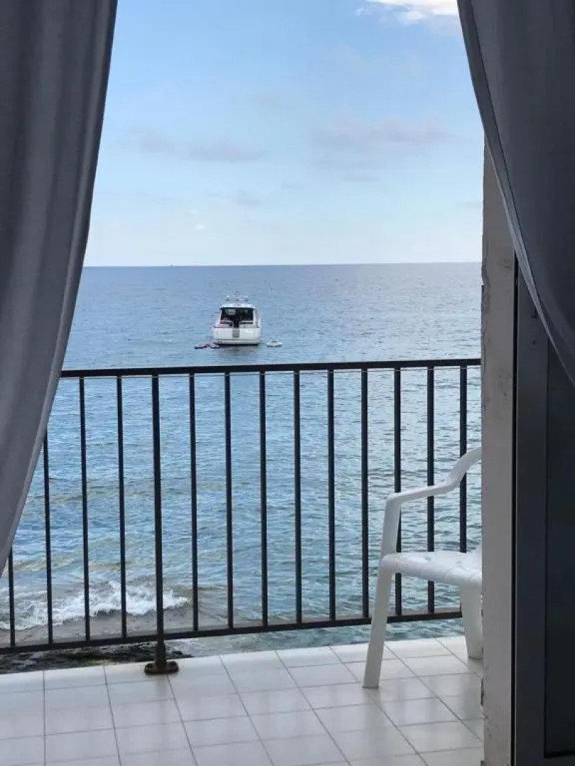 Studio pied dans l’eau CAP CORSE ERBALUNGA