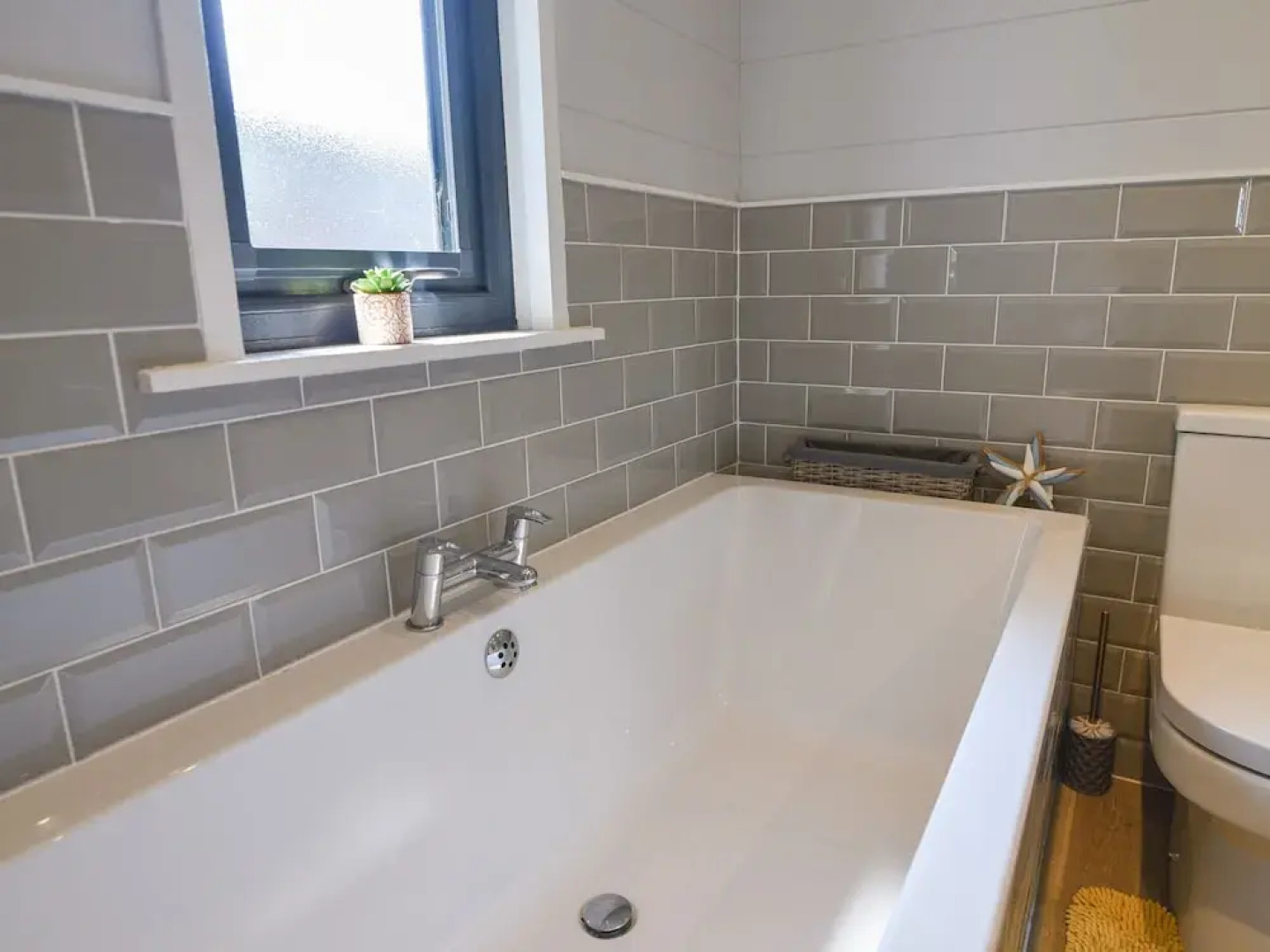 Oakwood 2 @ Pinewood Retreat