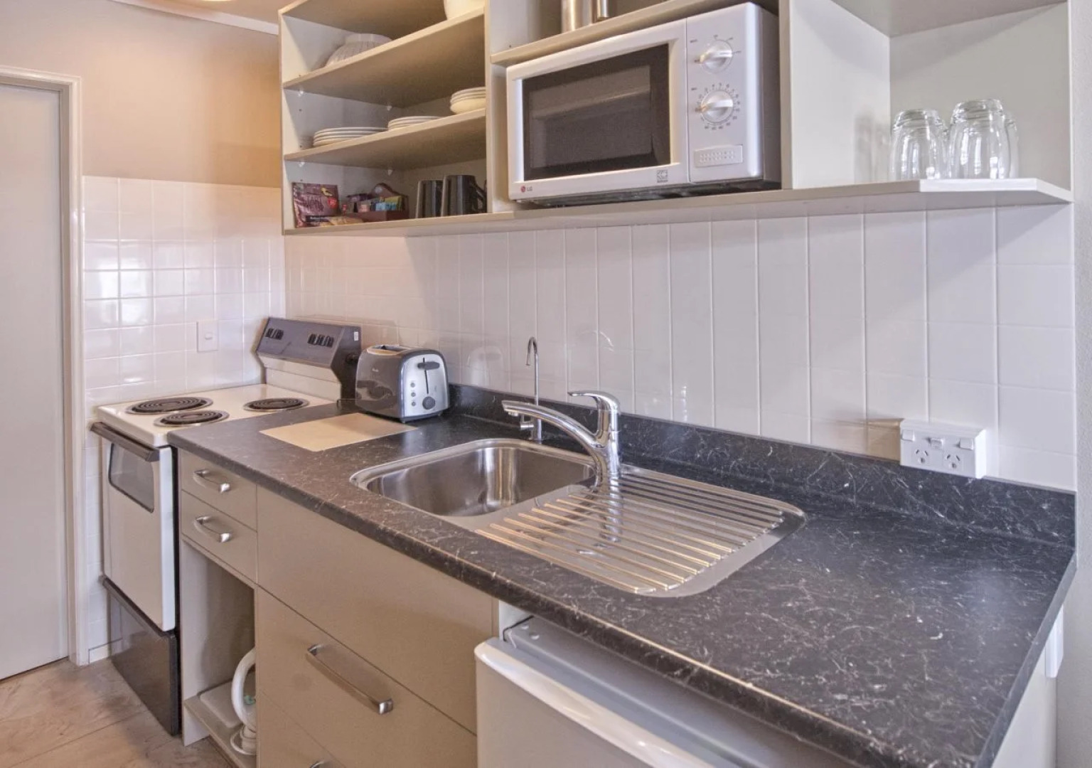 Sport of Kings Motel