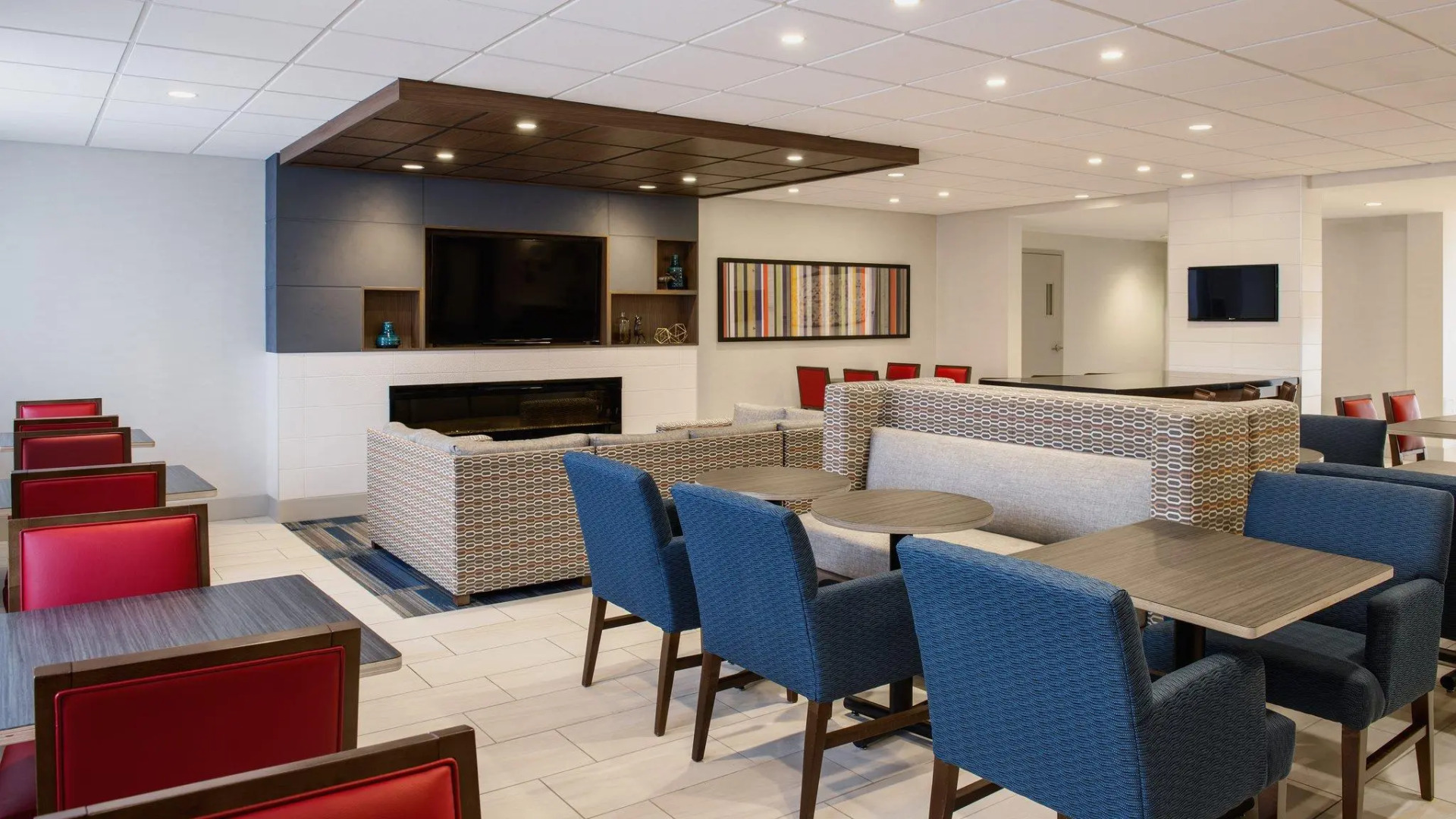 Holiday Inn Express Hotel & Suites Airdrie-Calgary North by IHG