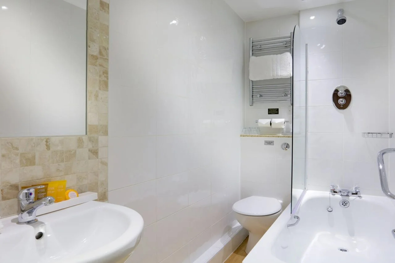 Hallmark Inn Chester