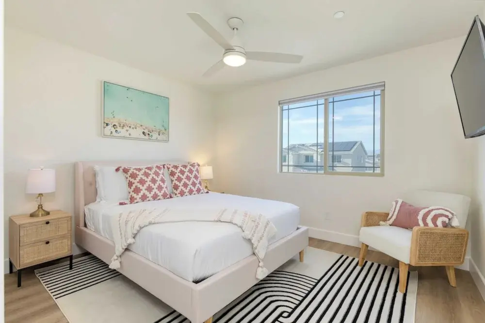 Desert Eden by Avantstay 6BR w/ Ensuite Backyard Oasis w/ Pool & Hot Tub!