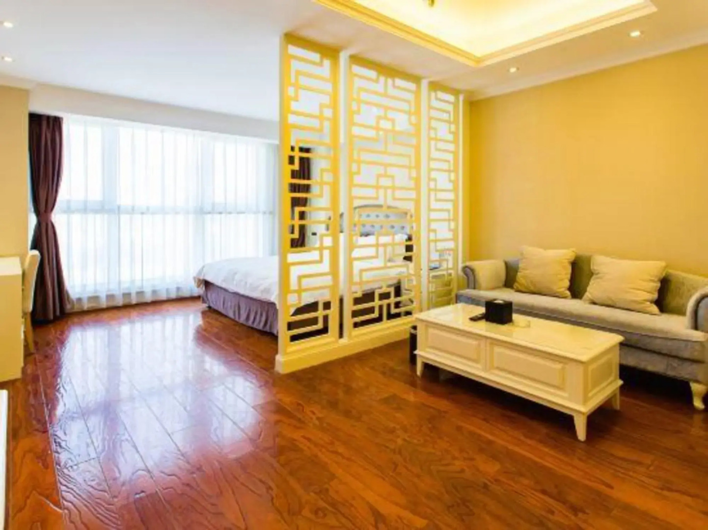 Kombo hotel apartment