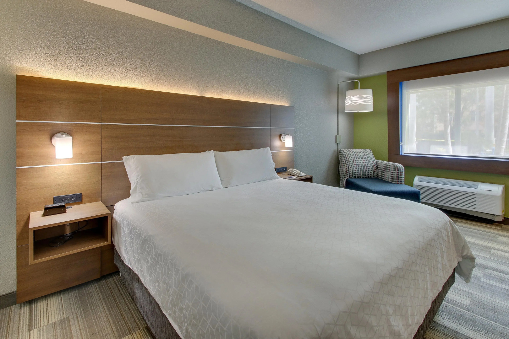 Holiday Inn Express & Suites West Palm Beach Metrocentre by IHG
