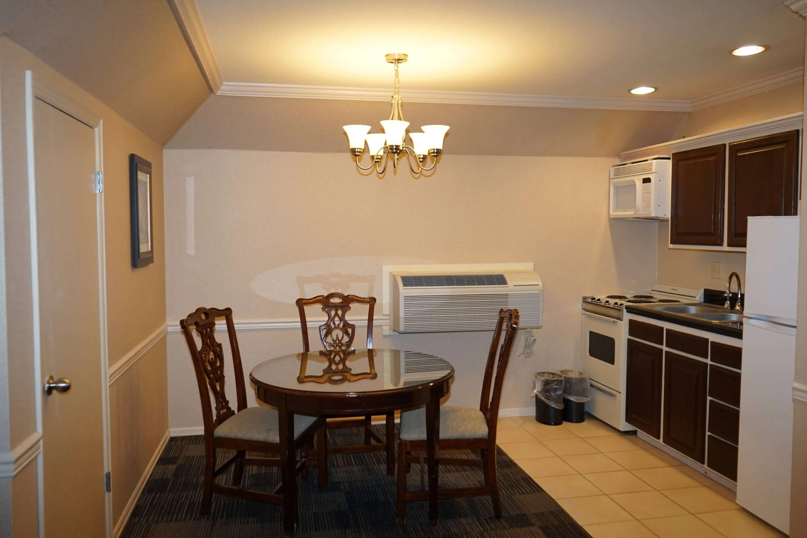 Wingate by Wyndham Bellingham Heritage Inn