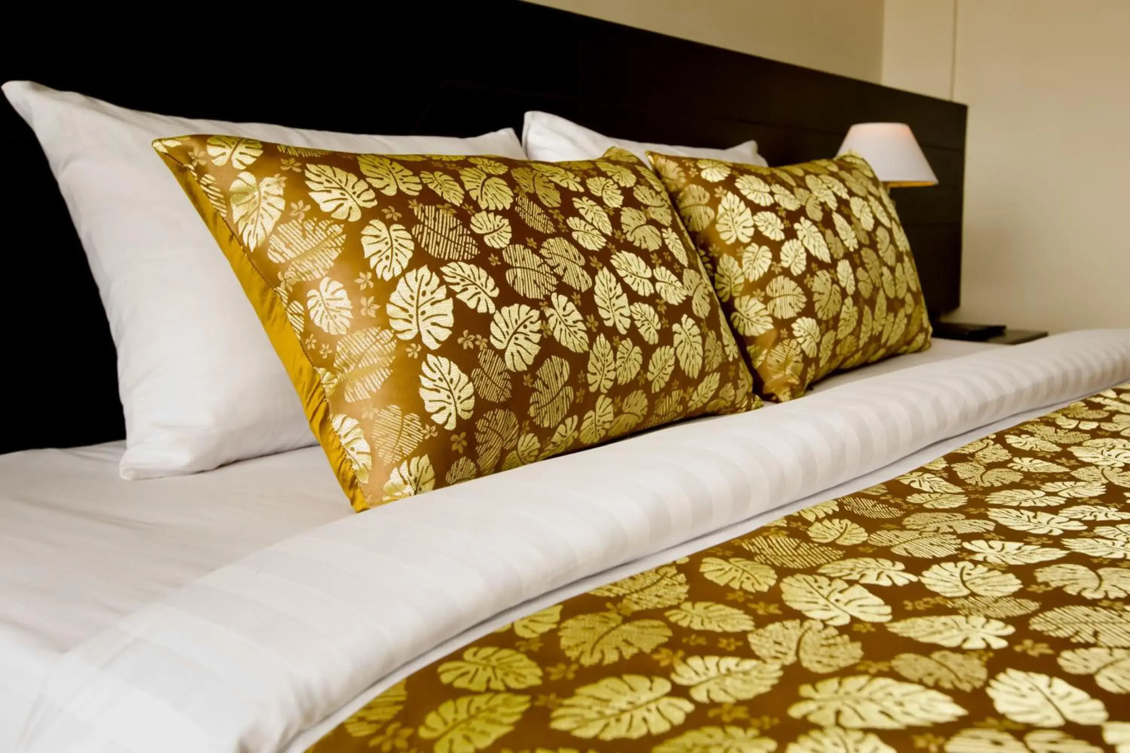 Sinsuvarn Airport Suite