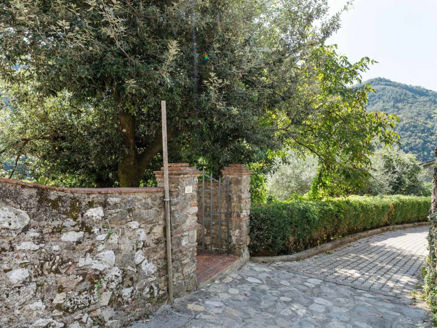 Cottage in Convalle With Terrace