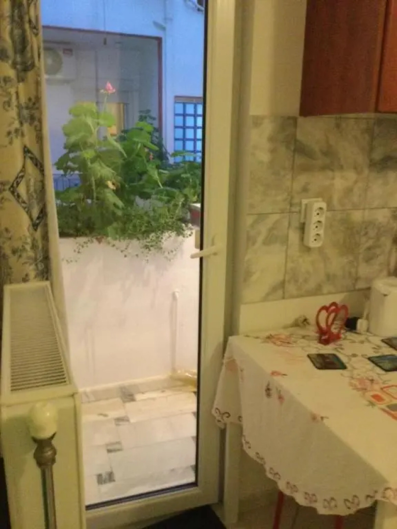 Marias rooms chantzara spyropoulos family apart 50 sqm 2studios sea view far 50 m harbour , heart city, flats to let