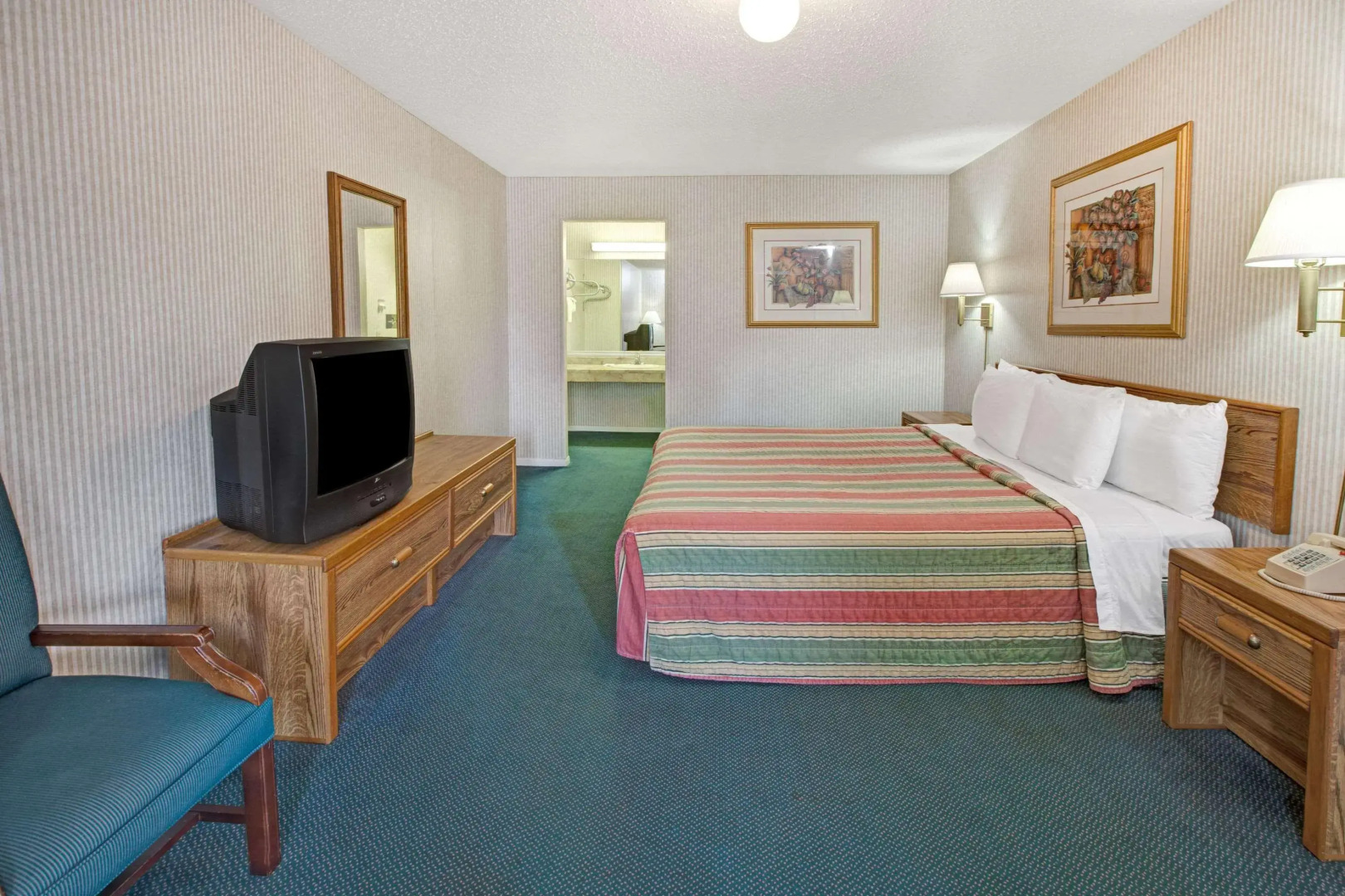 Knights Inn South Houston