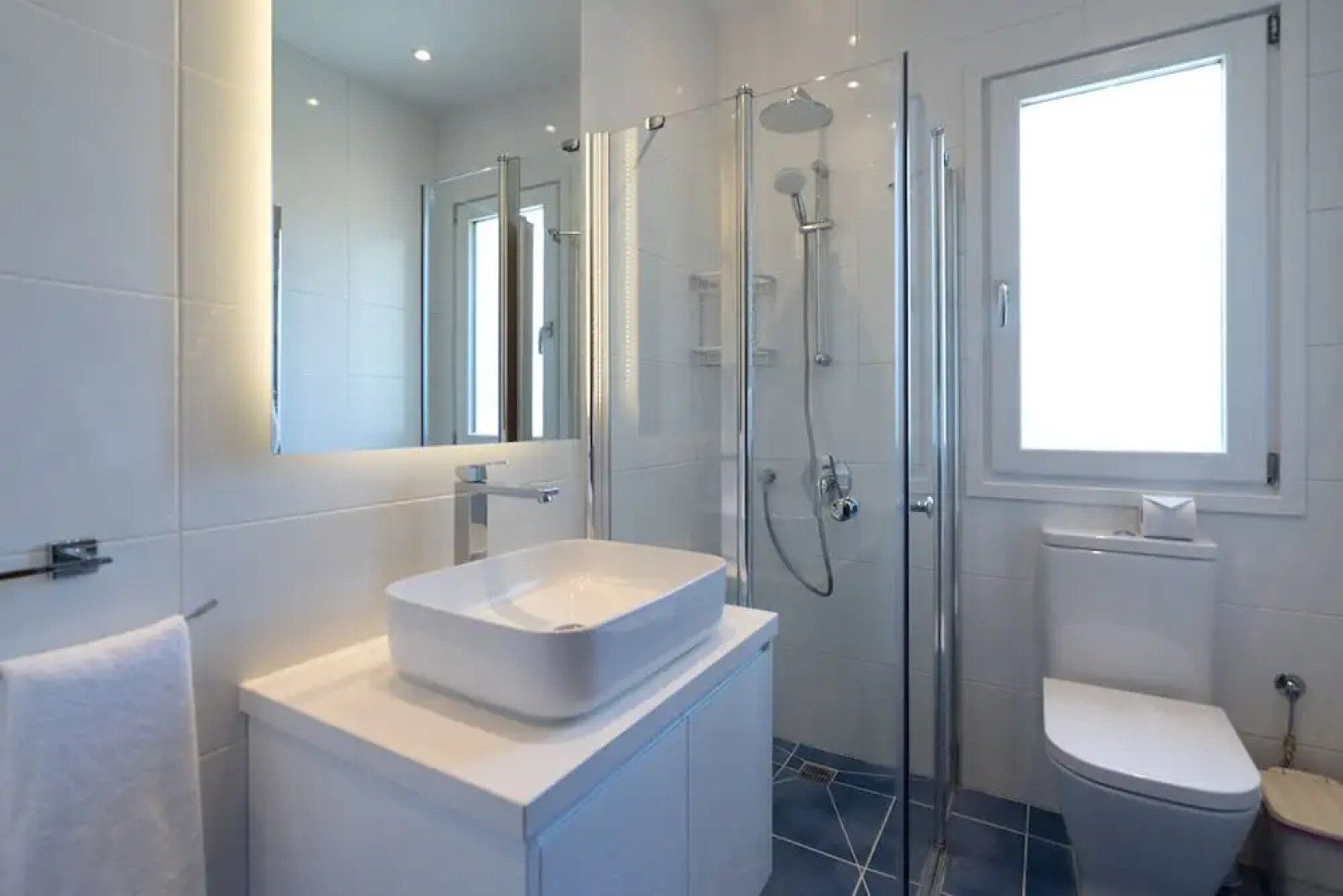 3 bedroom Villa Lara 11 with 10x5m private pool, within walking distance to resort village square