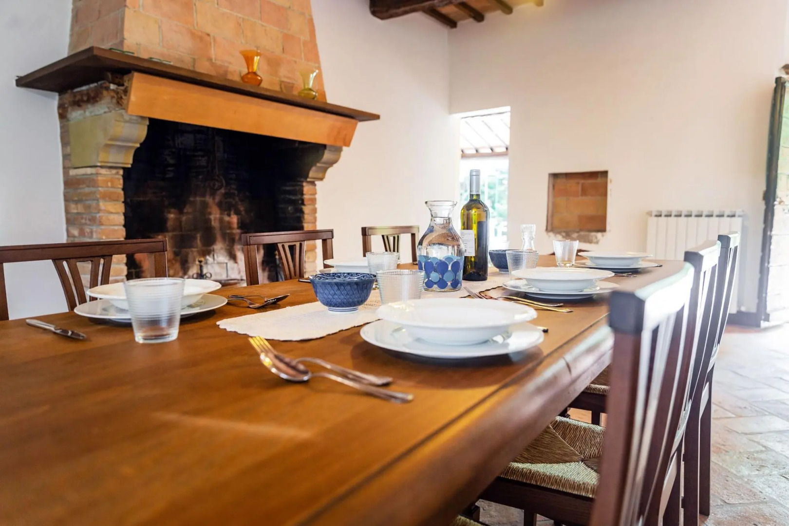 A total immersion in greenery and tranquillity.-Casale LUISA