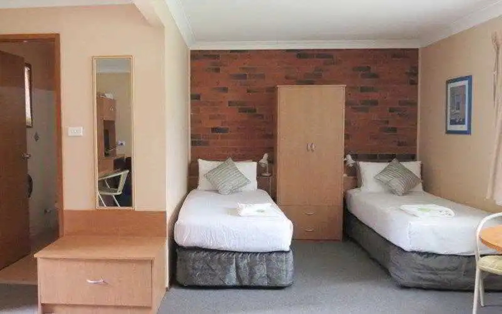 Best Western Bridge View Motel