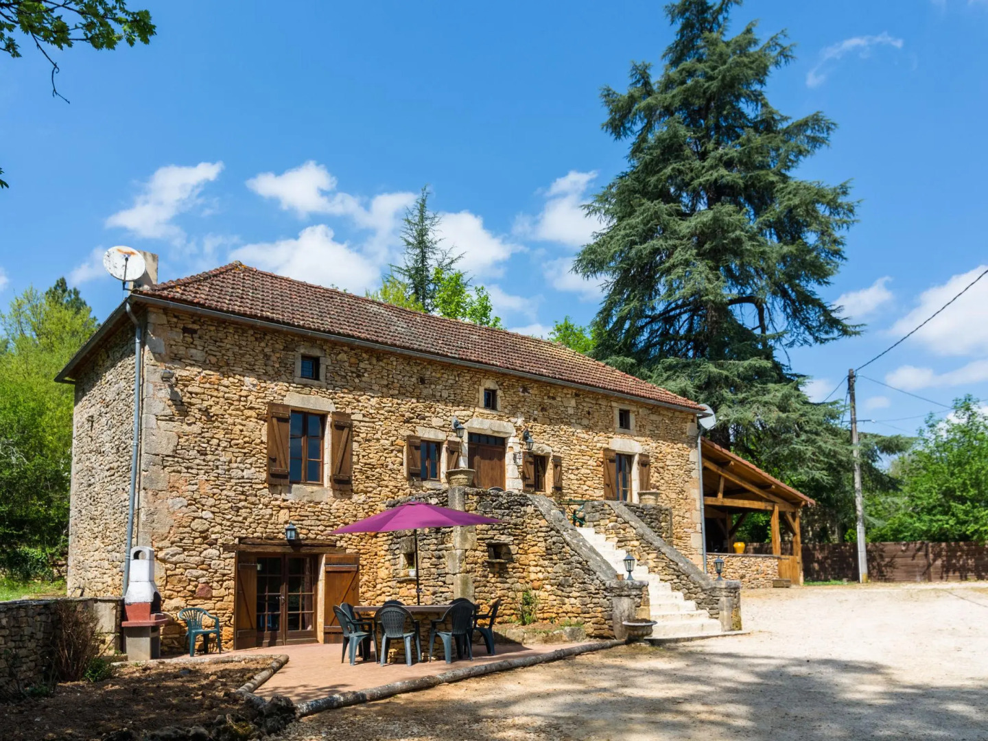 Lovely Holiday Home in Aquitaine with Private Swimming Pool