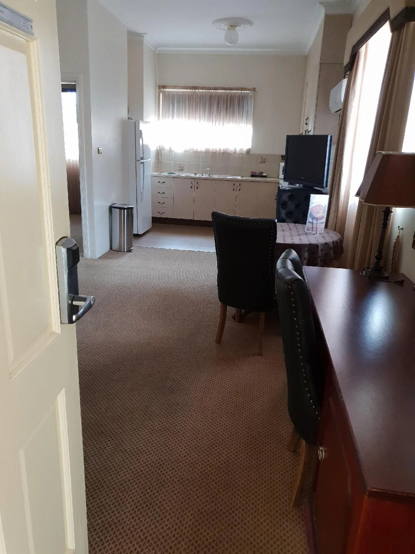 Australian Heritage Motor Inn