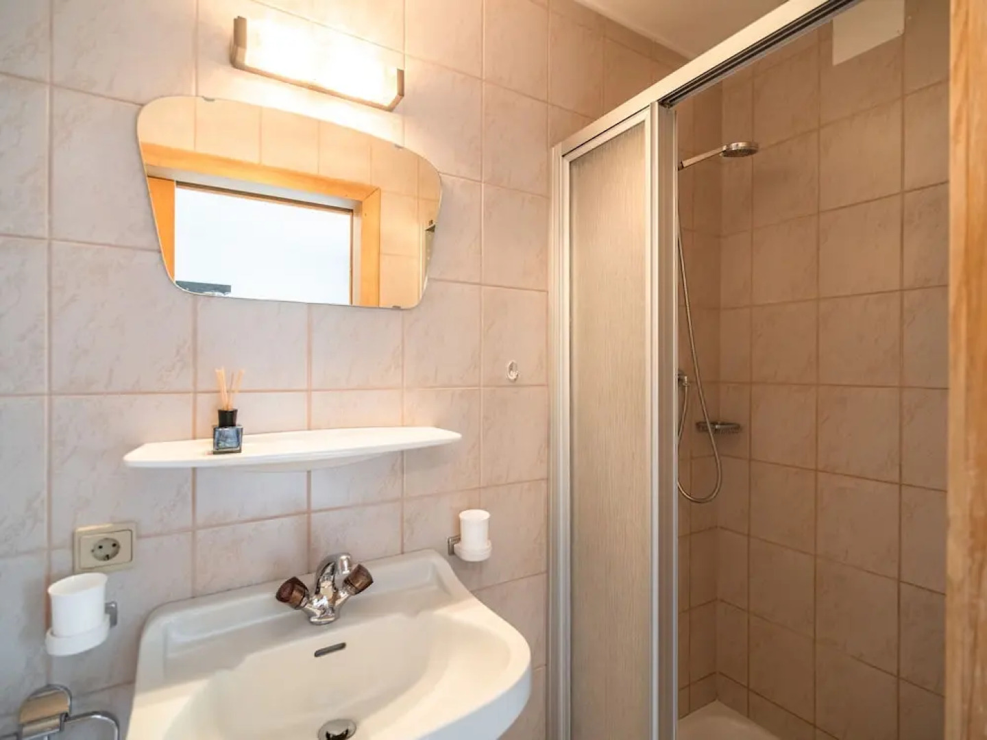 Welcoming Apartment in Ramsau im Zillertal near Ski Area