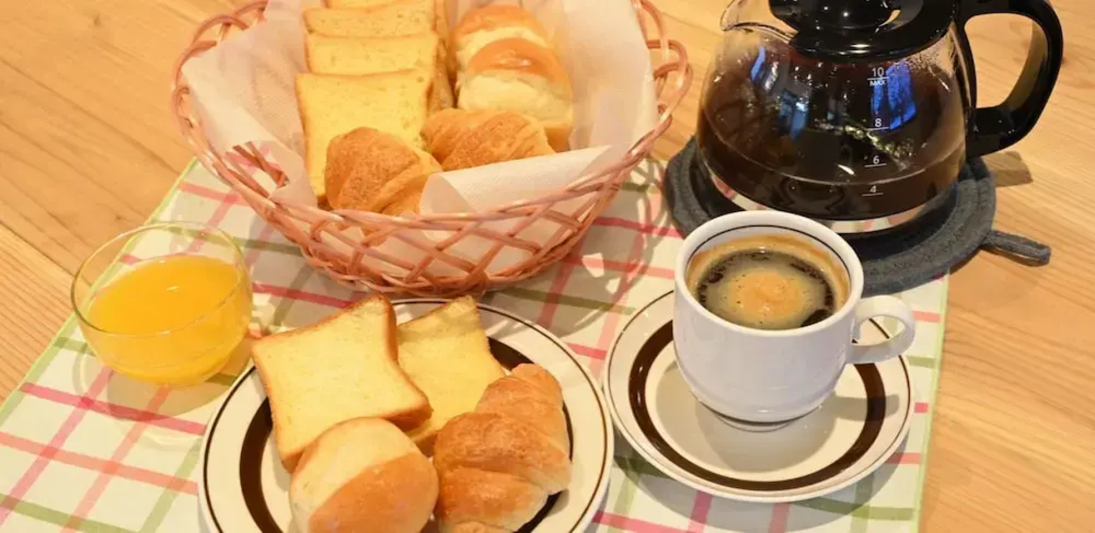 Mountain Lodge at 1,400m Hütte Jil Shirakabako