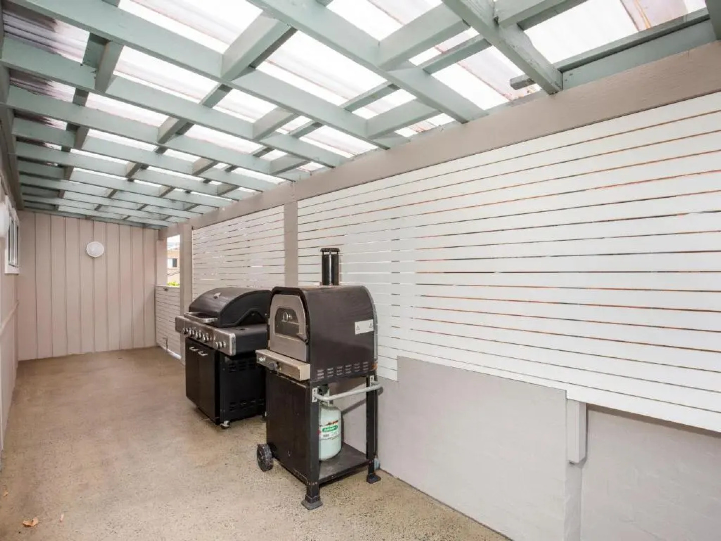 Coast I Pet Friendly I 3 Mins Walk to the Beach